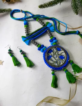 Handmade jewelry set for women with fabric work